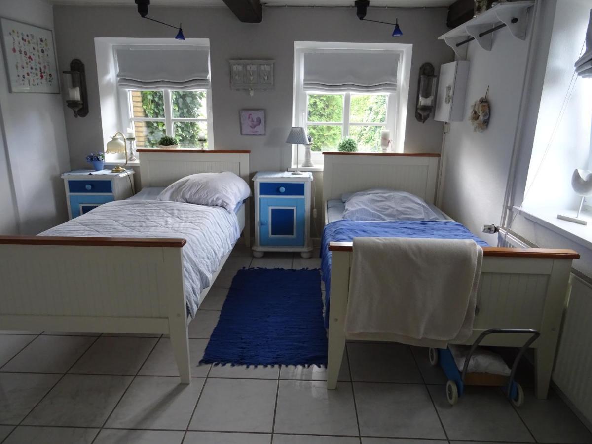 Appartement Dorfstrasse 글룩스부르크 외부 사진